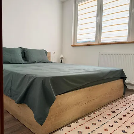 Simonovski's 2 Appartement *