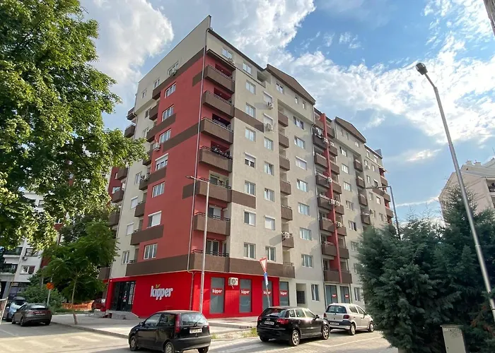 Simonovski's 2 * Skopje