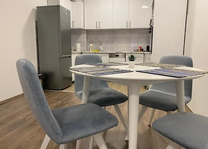 Simonovski's 2 * Skopje